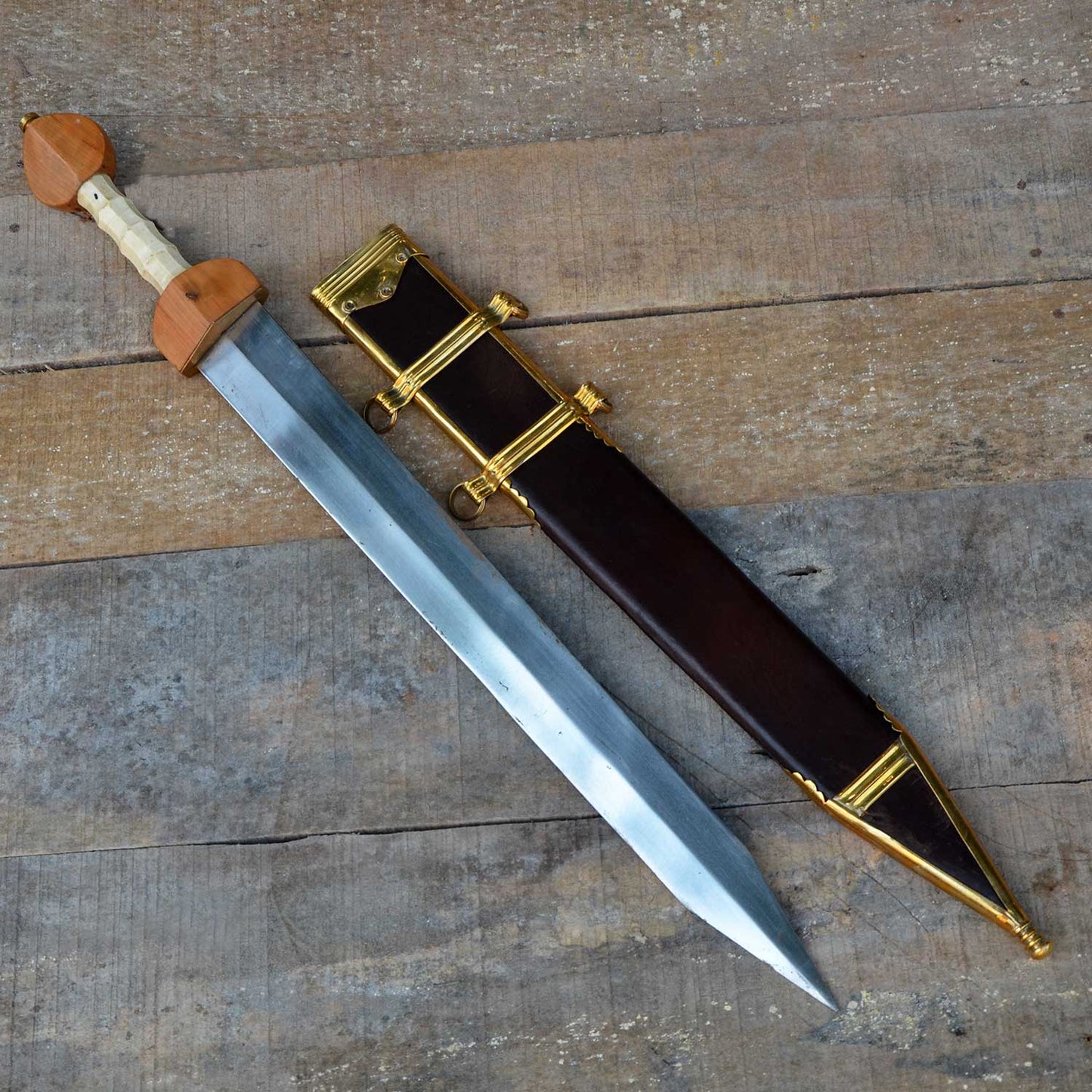 Fulham Gladius Sword with Simple Scabbard – Deepeeka.