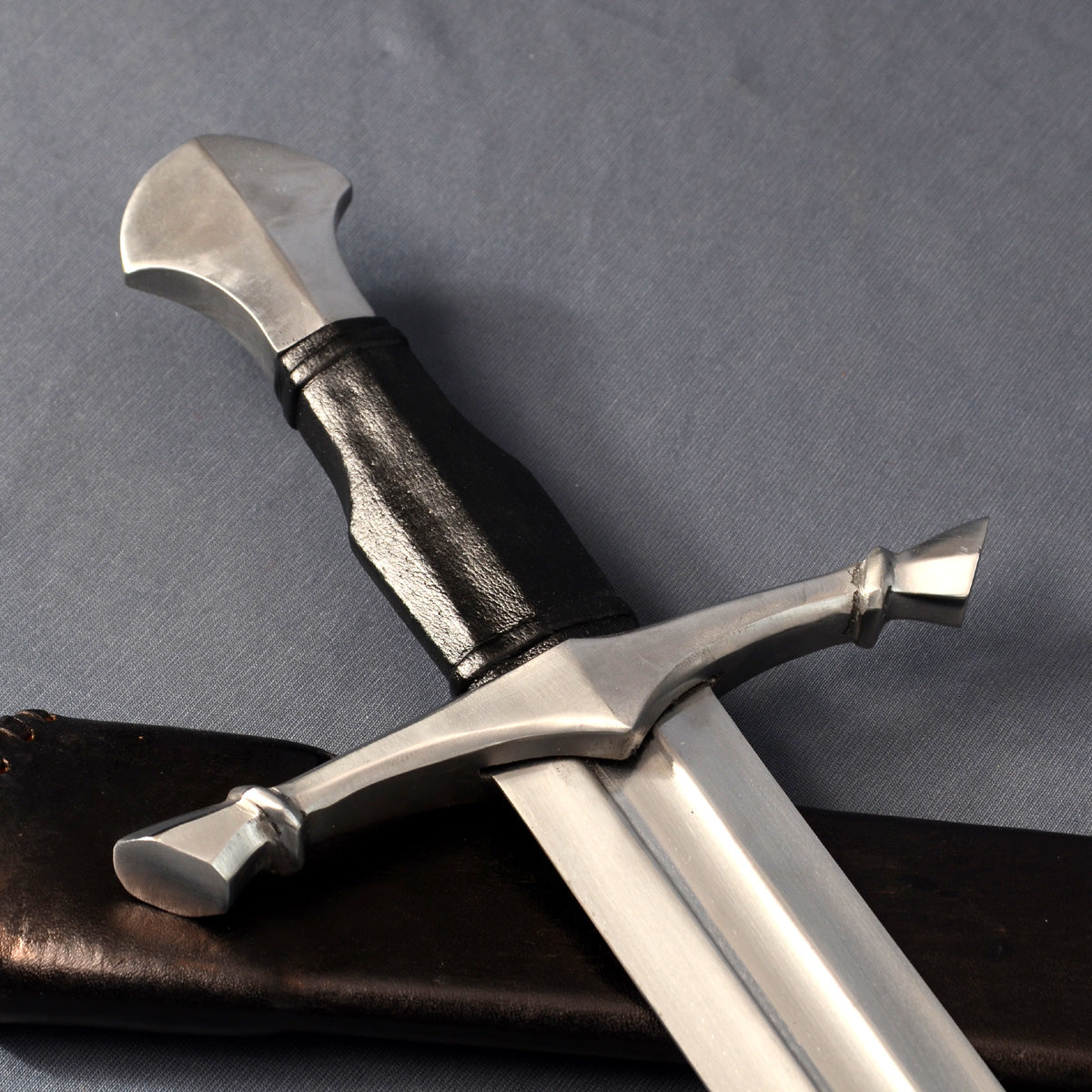 15th Century Arming Sword – European Cross Sword - Deepeeka